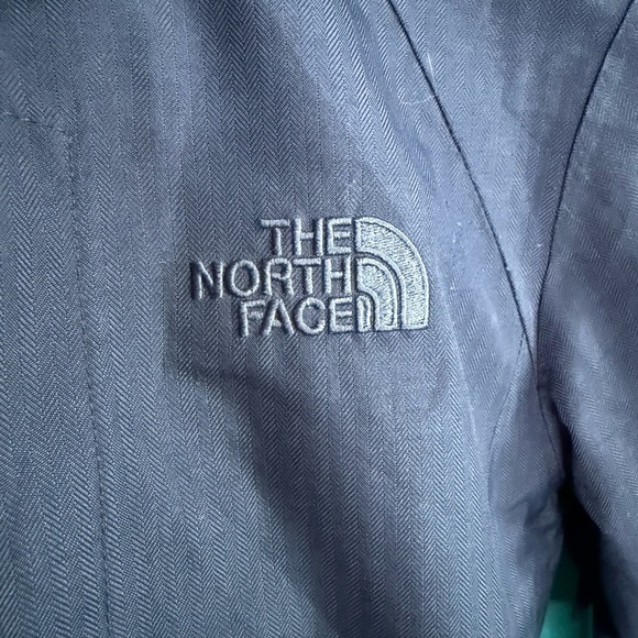 The North Face Women's Kalispell Triclimate Jacket size. Extra Small - Picture 3 of 16